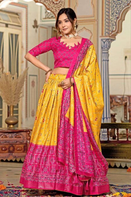Home 🏡 31 Women’s Tussar Silk Patola Print Lehenga Choli Dupatta Set